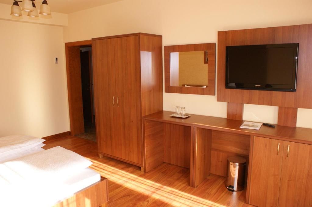 Отели типа «постель и завтрак» Pensiunea Normandia Тимишоара