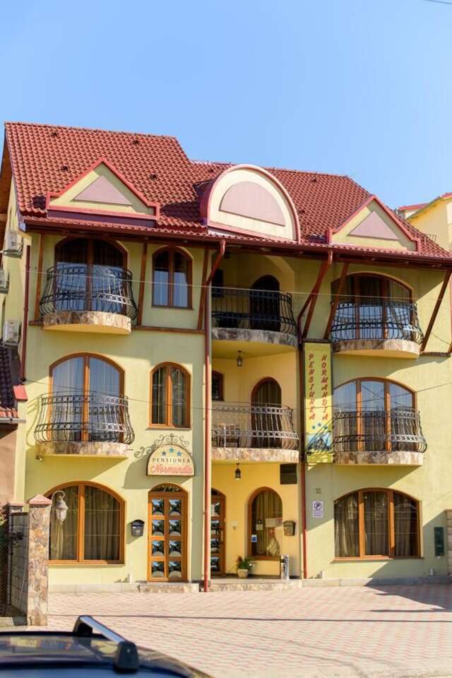 Отели типа «постель и завтрак» Pensiunea Normandia Тимишоара-5